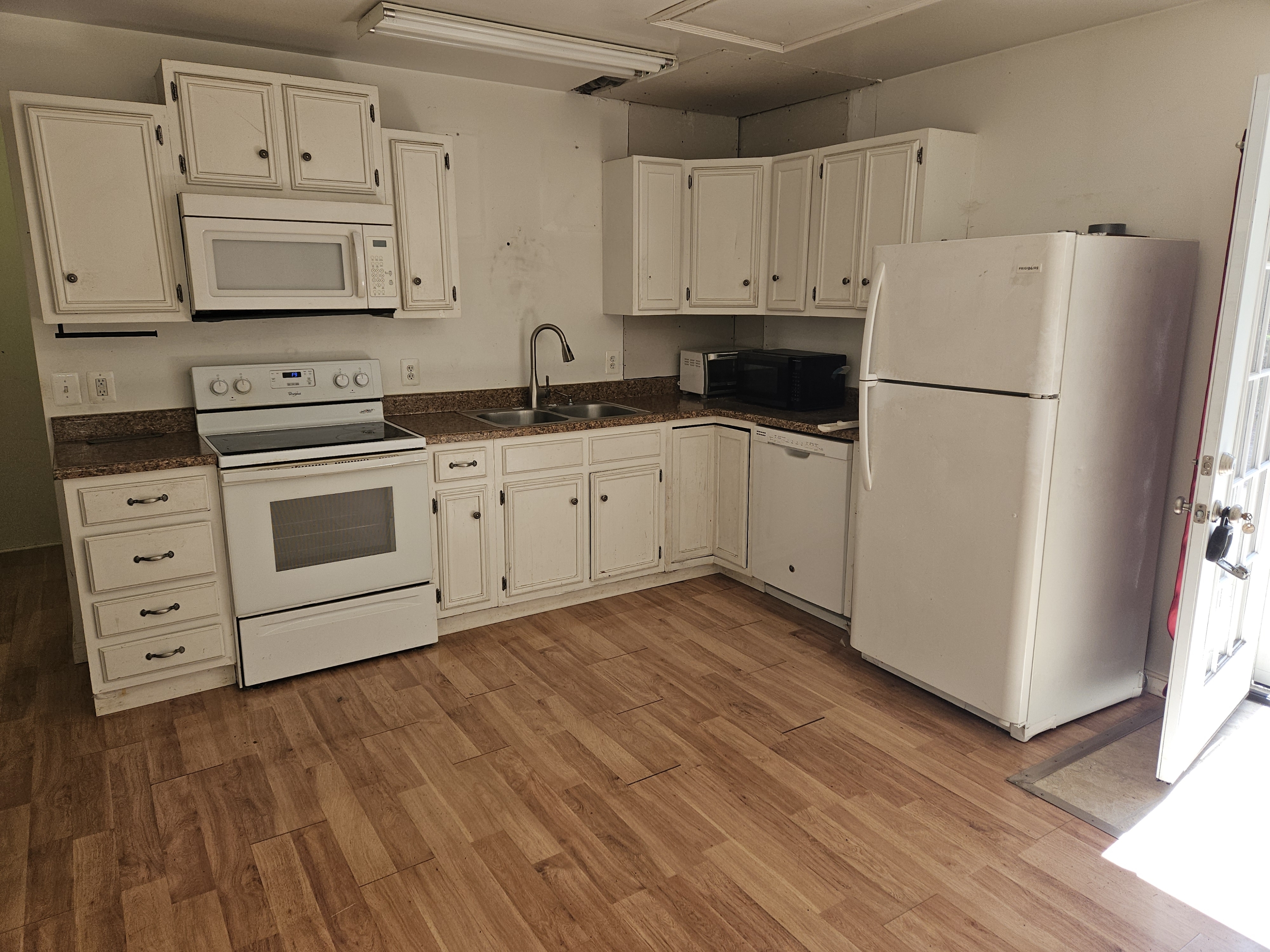 1843 Old Taneytown Road - B